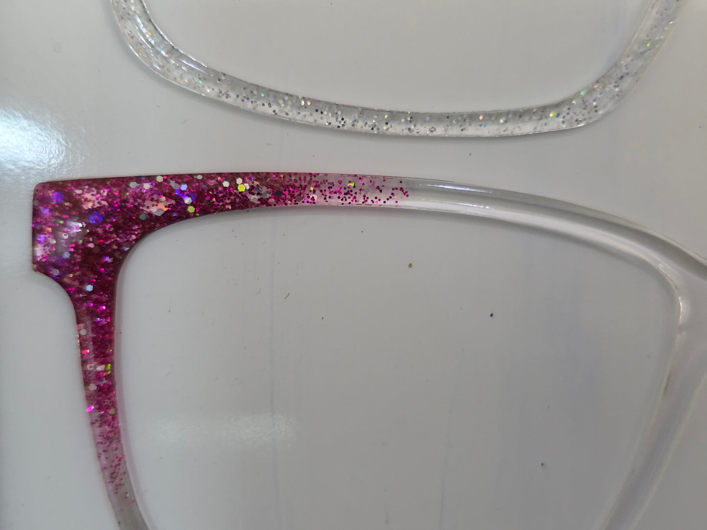 Kendra - pink glitter corner fade, small flaw - READY TO SHIP